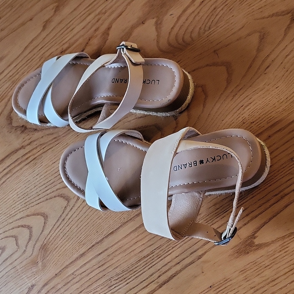Women's strap sandals